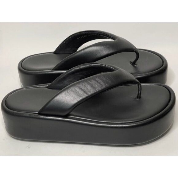 Balenciaga | Rise Thong Sandal in Black - Picture 3 of 6